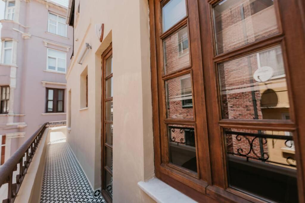 Galadoo Suites 3Rd Floor Istanbul Exterior photo