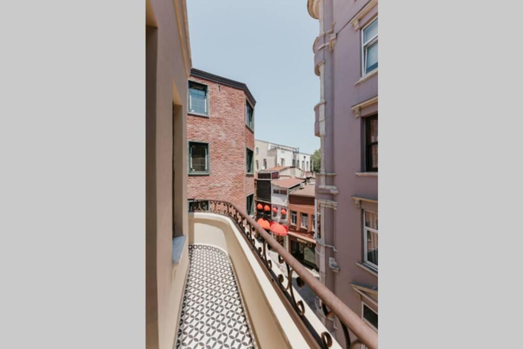 Galadoo Suites 3Rd Floor Istanbul Exterior photo